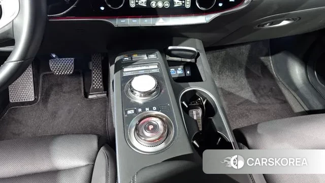 Genesis GV70 id 3217686 из Кореи 19