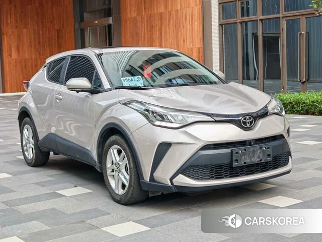 Toyota C-HR id 4277473 из Китая 9