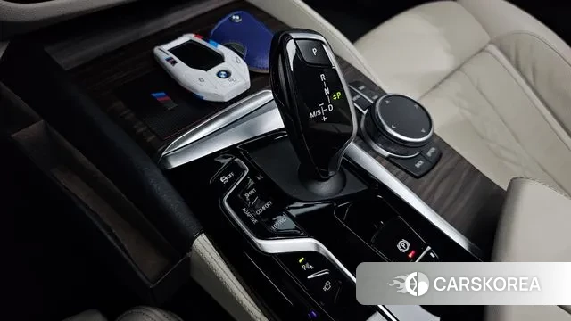 BMW 5 Series (G30) id 3473844 из Кореи 19