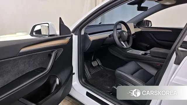 Tesla Model Y id 3644863 из Кореи 19