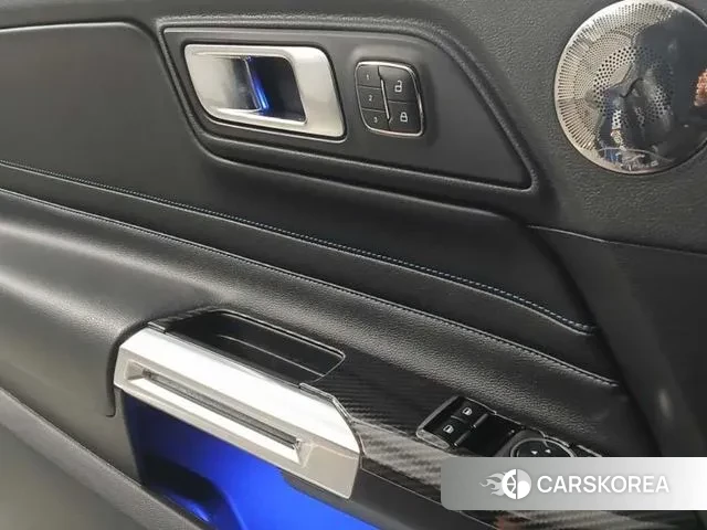 Ford Mustang id 3000316 из Кореи 17