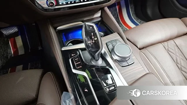 BMW 5 Series (G30) id 3007626 из Кореи 19