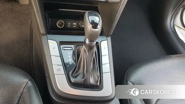 Hyundai Avante AD id 3009498 из Кореи 14