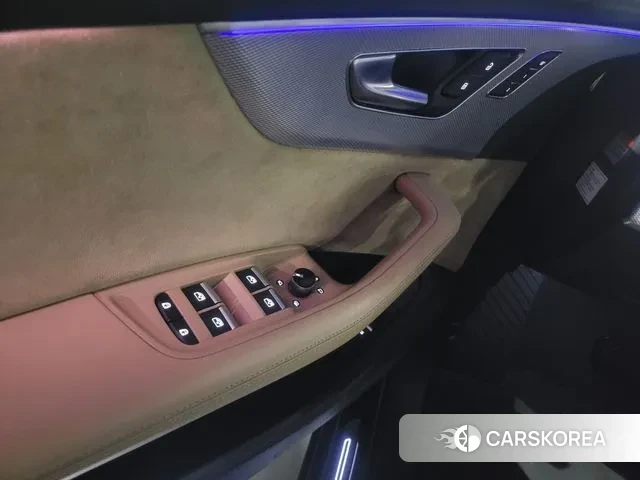 Audi Q8 (4M) id 3148833 из Кореи 14