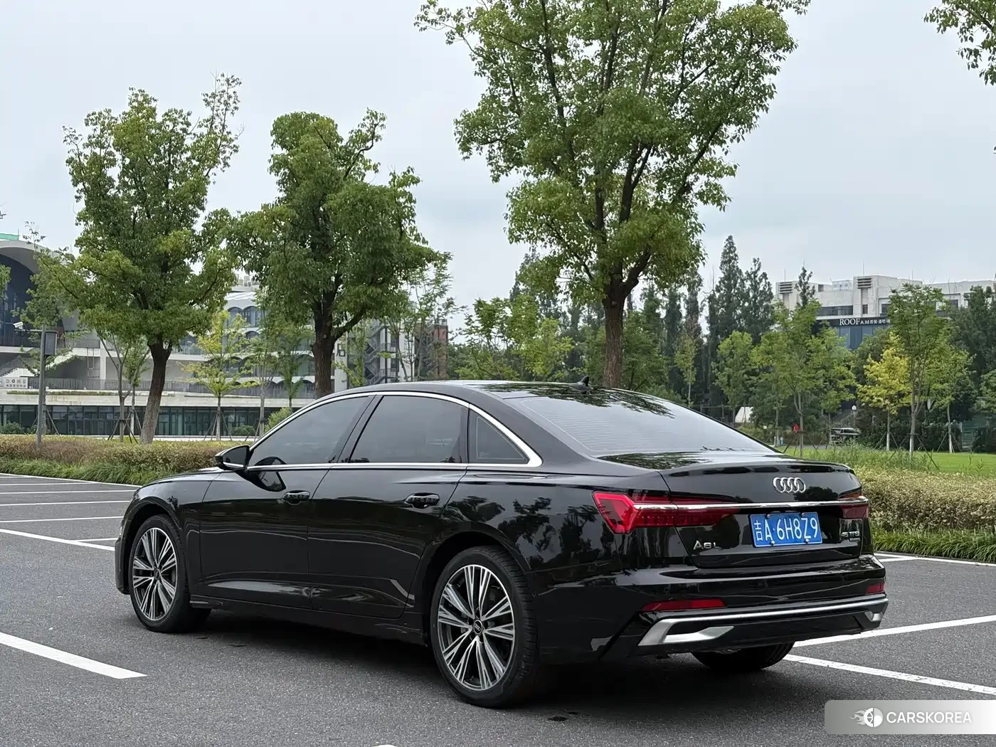 Audi A6L id 4629151 из Китая 16