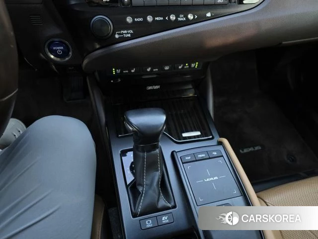 Lexus ES300h 7th generation id 4899980 из Кореи 9