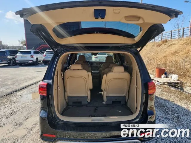 Kia The New Carnival id 2478398 из Кореи 19