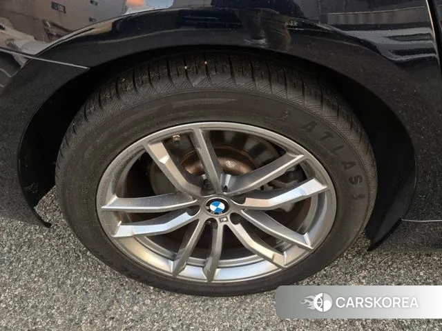 BMW 5 Series (G30) id 3425903 из Кореи 19