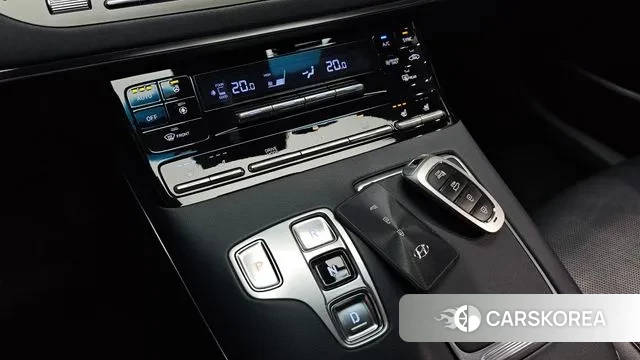 Hyundai The New Grandeur IG Hybrid id 3153084 из Кореи 19