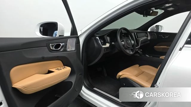 Volvo XC60 second Generation id 4285140 из Кореи 32
