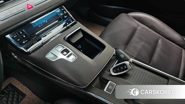 Hyundai The New Grandeur IG id 3813361 из Кореи 19