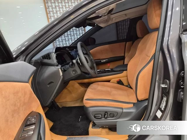 Lexus RZ450e id 4757610 из Кореи 14