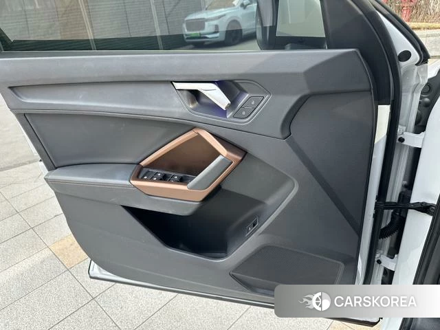 Audi Q3 id 4220671 из Китая 23