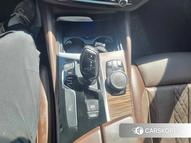 BMW 5 Series (G30) id 4502617 из Кореи 18