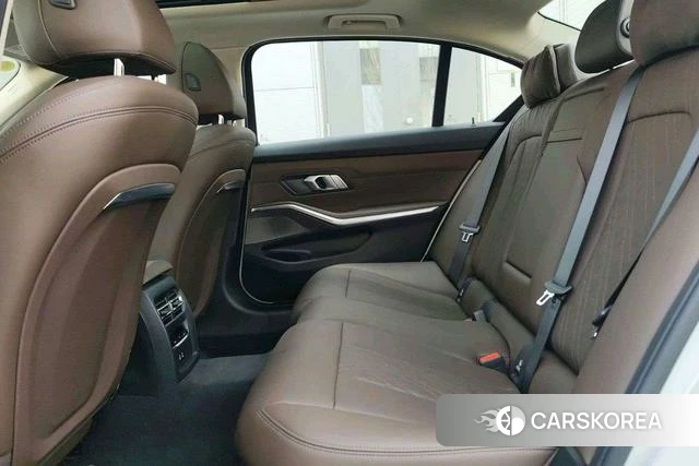 BMW 3 series id 4306876 из Китая 13
