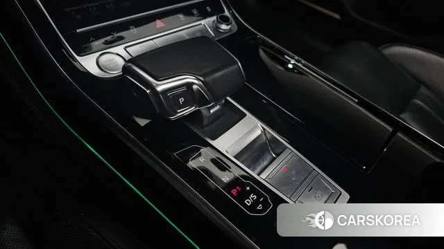 Audi A8 (D5) id 3691848 из Кореи 19