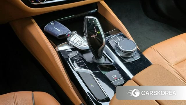 BMW 5 Series (G30) id 4363355 из Кореи 19