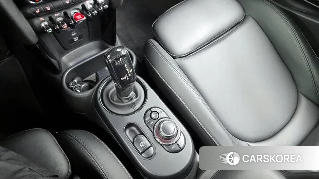 Mini Cooper S id 3329182 из Кореи 19