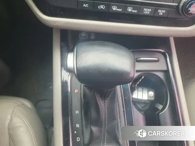 Kia All New Carnival id 3485083 из Кореи 17