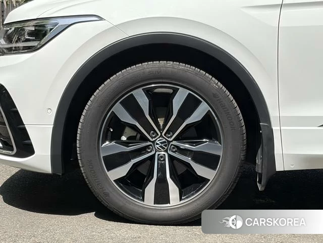 Volkswagen Tiguan L id 4215577 из Китая 26