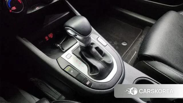 Kia Come New K3 id 3274638 из Кореи 19