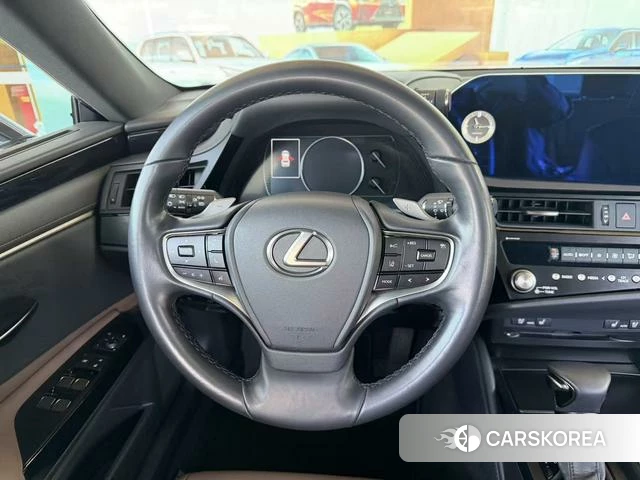 Lexus ES id 4240444 из Китая 11