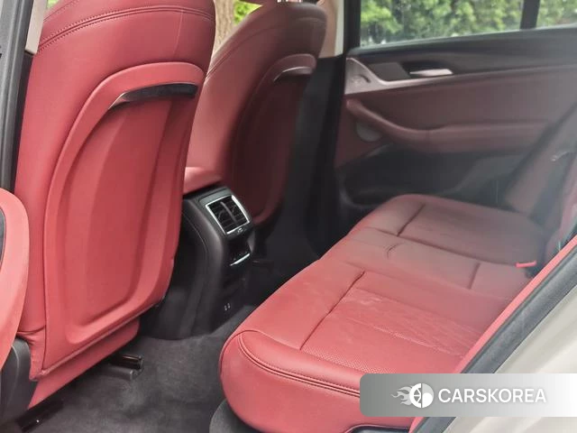 BMW X3 id 4265813 из Китая 9