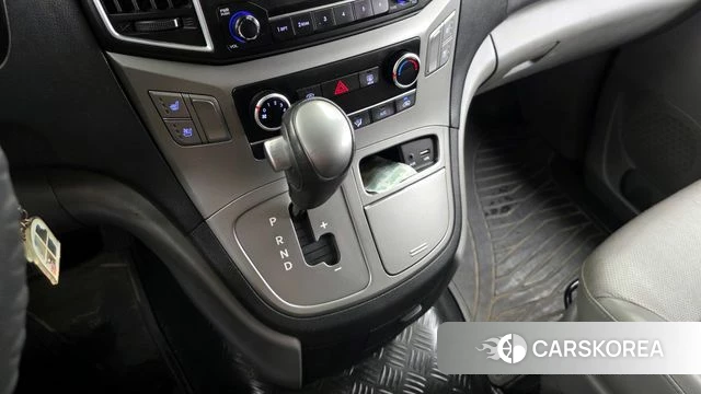 Hyundai The New Grand Starex id 3873932 из Кореи 19