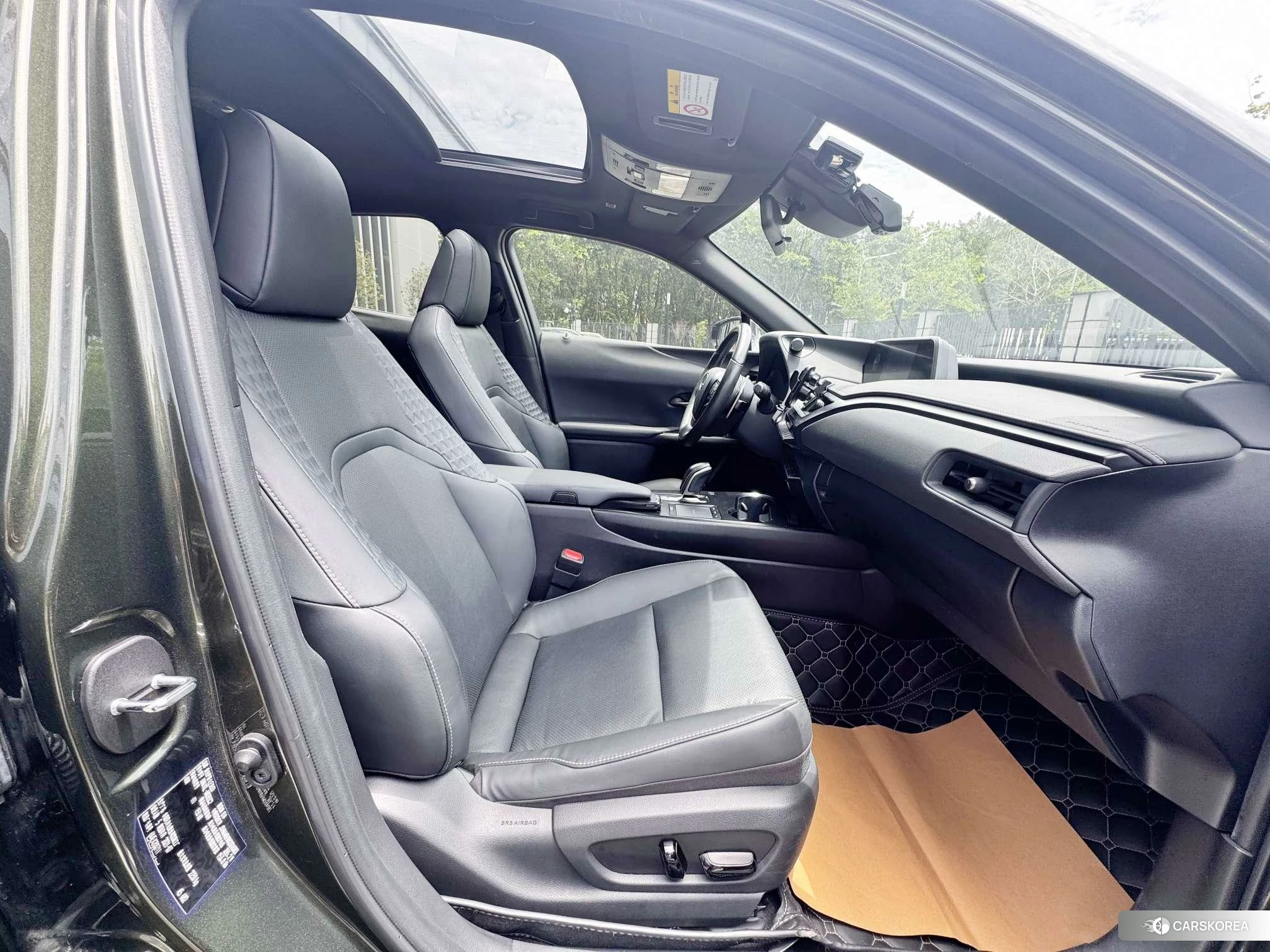 Lexus UX EV id 4468014 из Китая 30