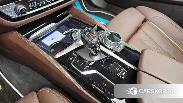 BMW 5 Series (G30) id 3759302 из Кореи 19