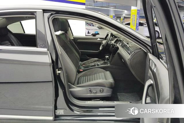 Volkswagen Magotan id 3837295 из Китая 16