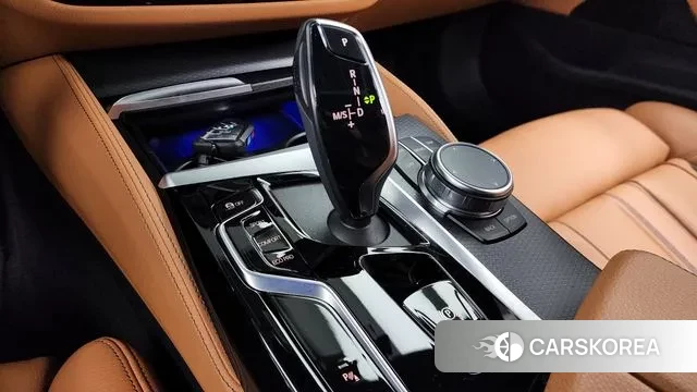 BMW 5 Series (G30) id 3518390 из Кореи 19