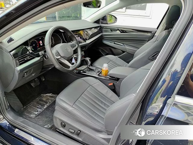 Volkswagen Passat id 4341763 из Китая 9