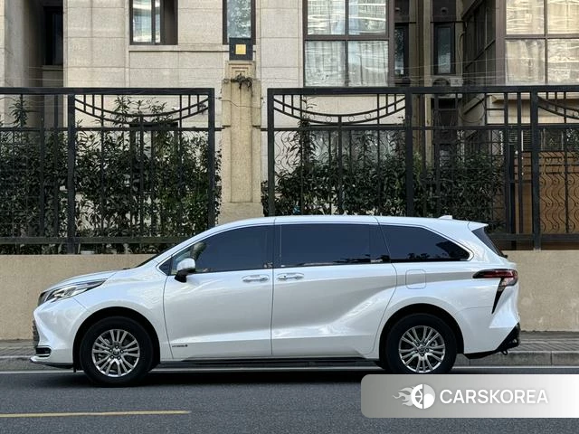 Toyota Saina id 4260666 из Китая 20