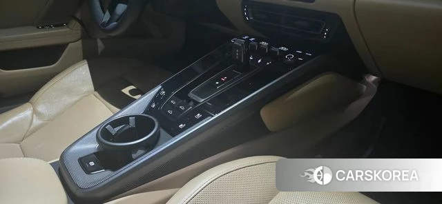 Porsche 911(992) id 4384175 из Кореи 17