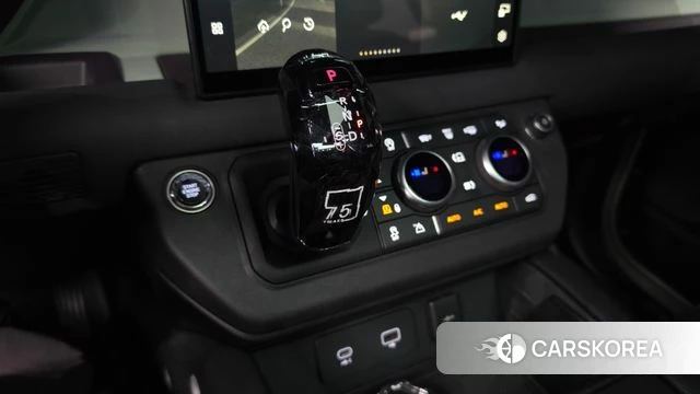 Land Rover Defender (L663) id 4687166 из Кореи 19