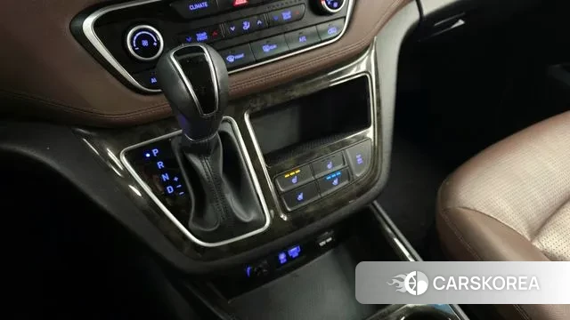 Hyundai The New Grand Starex id 3709147 из Кореи 19