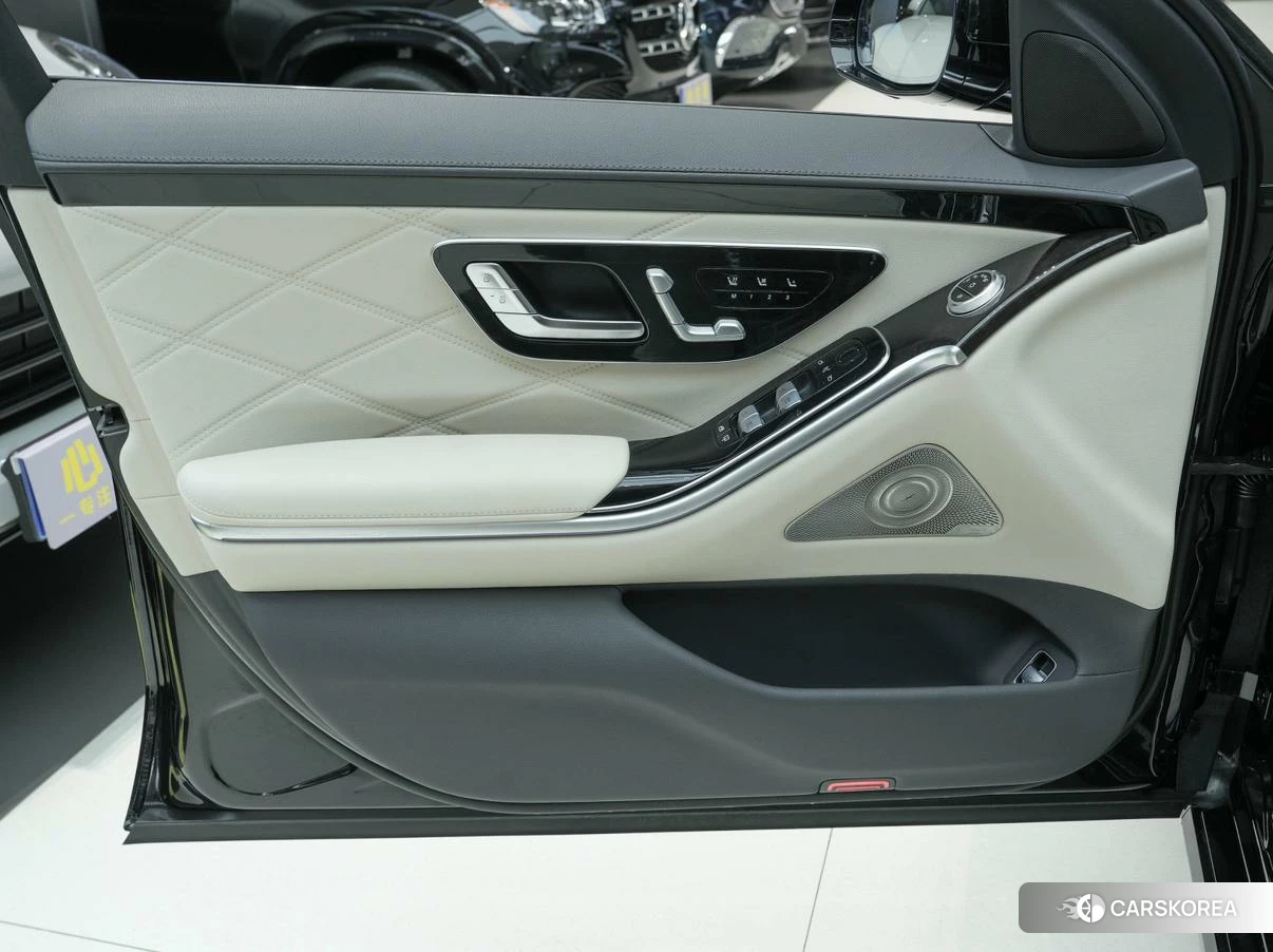 Mercedes-Benz Maybach S-class id 4487415 из Китая 22