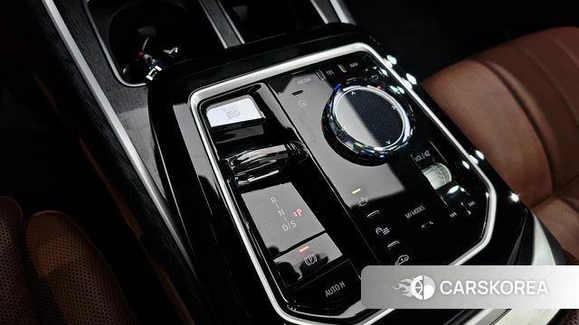 BMW 7 Series (G70) id 4177862 из Кореи 19