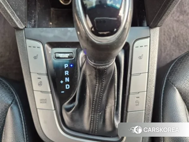 Hyundai Avante AD id 3265466 из Кореи 19