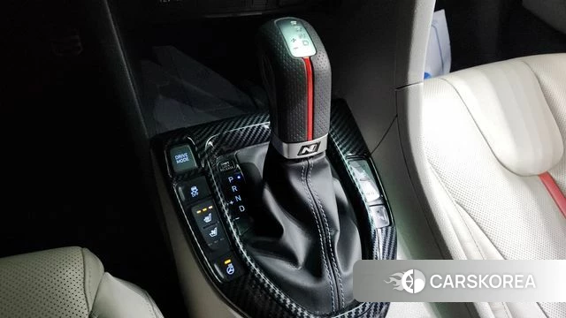 Hyundai Veloster (JS) id 3808306 из Кореи 19