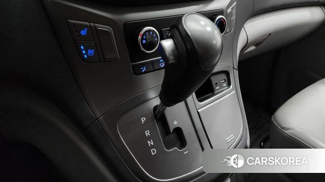 Hyundai The New Grand Starex id 3905596 из Кореи 19