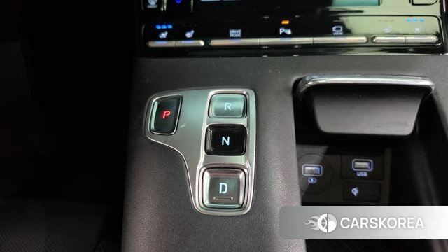 Hyundai The New Grandeur IG Hybrid id 4936444 из Кореи 39