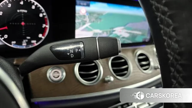 Mercedes-Benz E-Class W213 id 3368630 из Кореи 19