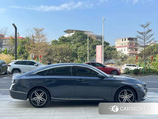 Honda Accord id 4299499 из Китая 32