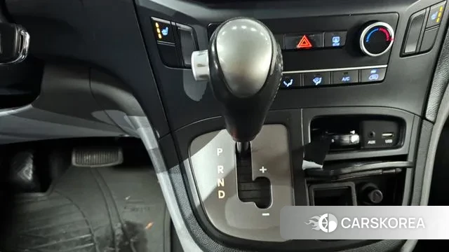 Hyundai The New Grand Starex id 3562732 из Кореи 19