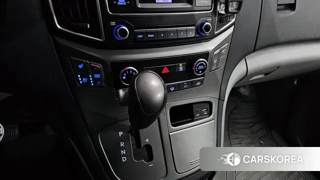 Hyundai The New Grand Starex id 3588401 из Кореи 19