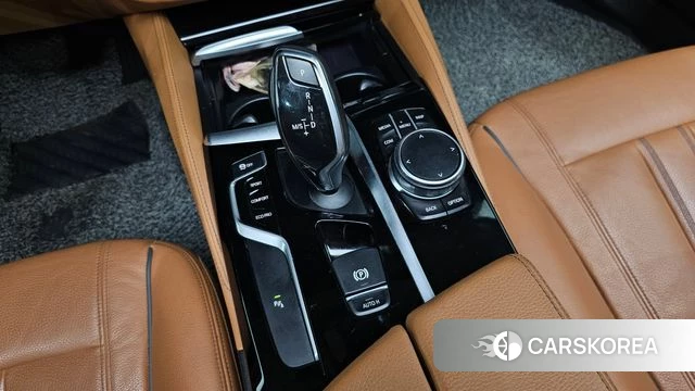 BMW 5 Series (G30) id 3834971 из Кореи 19