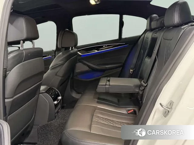 BMW 5 Series (G30) id 3439199 из Кореи 19