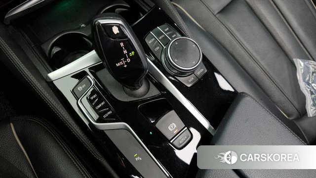 BMW 5 Series (G30) id 3936940 из Кореи 19